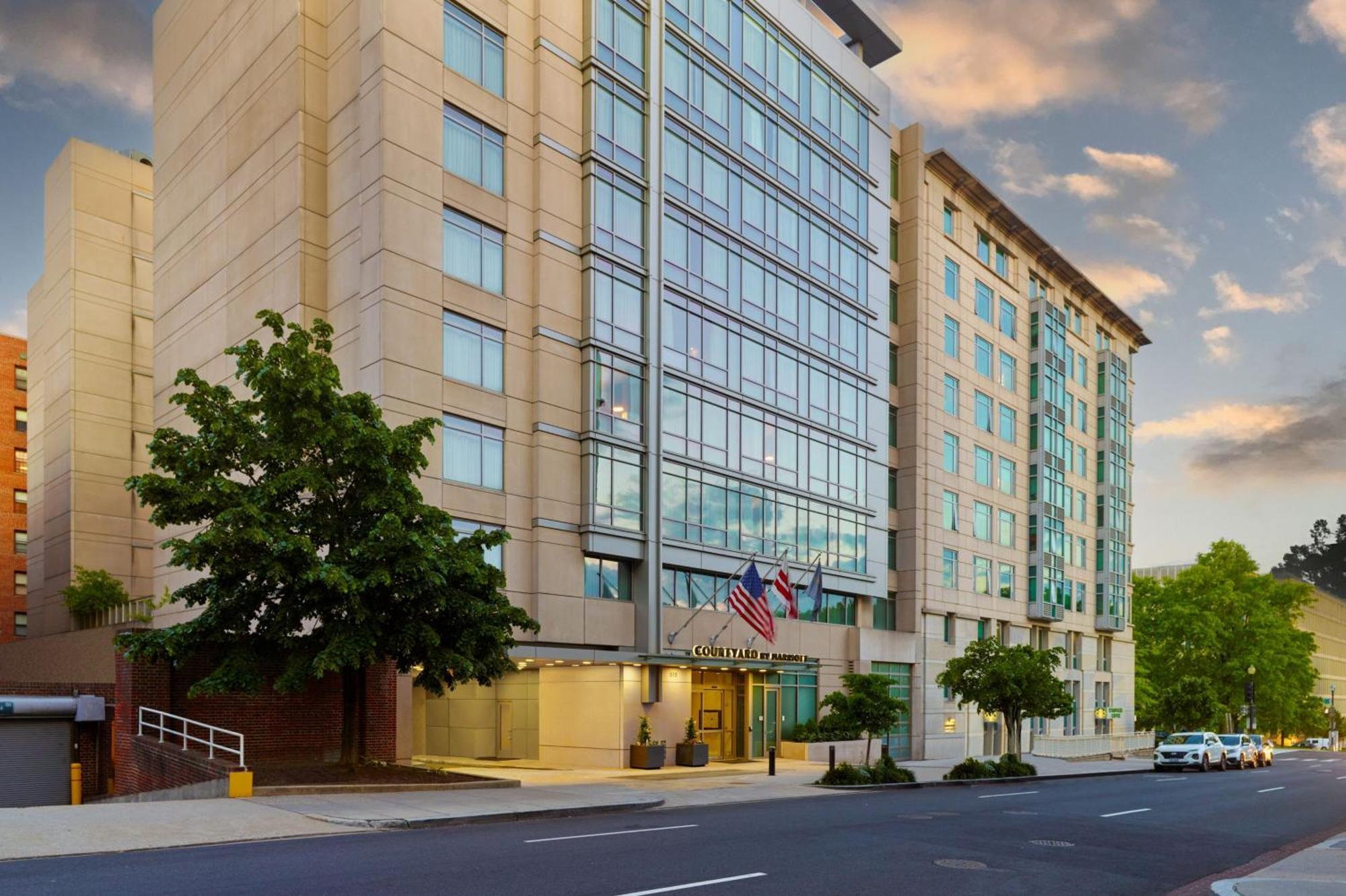 Hotel Courtyard By Marriott Washington, D.C./Foggy Bottom Zewnętrze zdjęcie