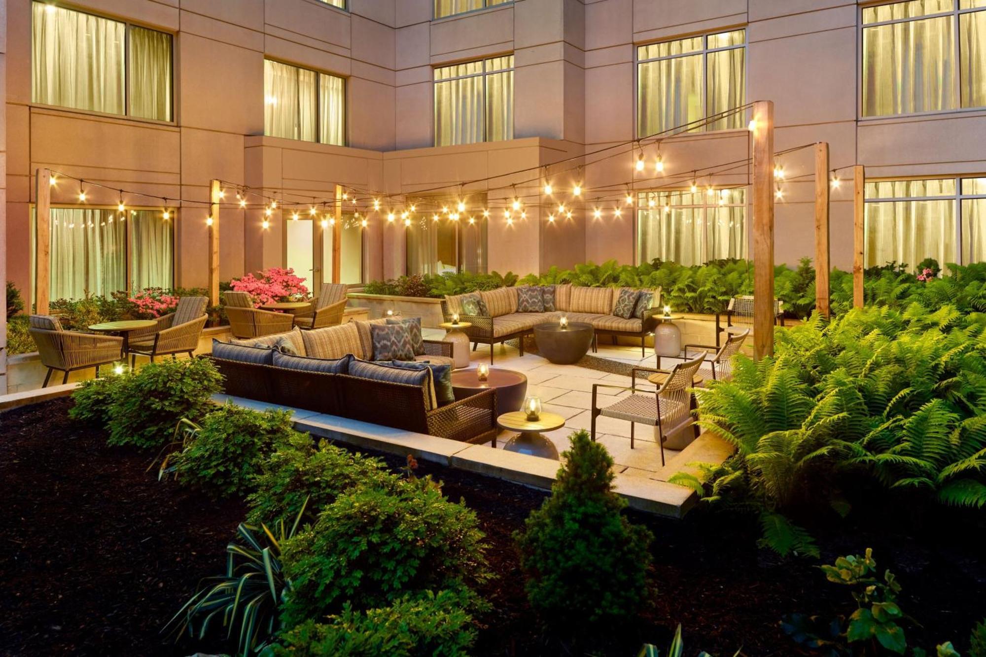 Hotel Courtyard By Marriott Washington, D.C./Foggy Bottom Zewnętrze zdjęcie