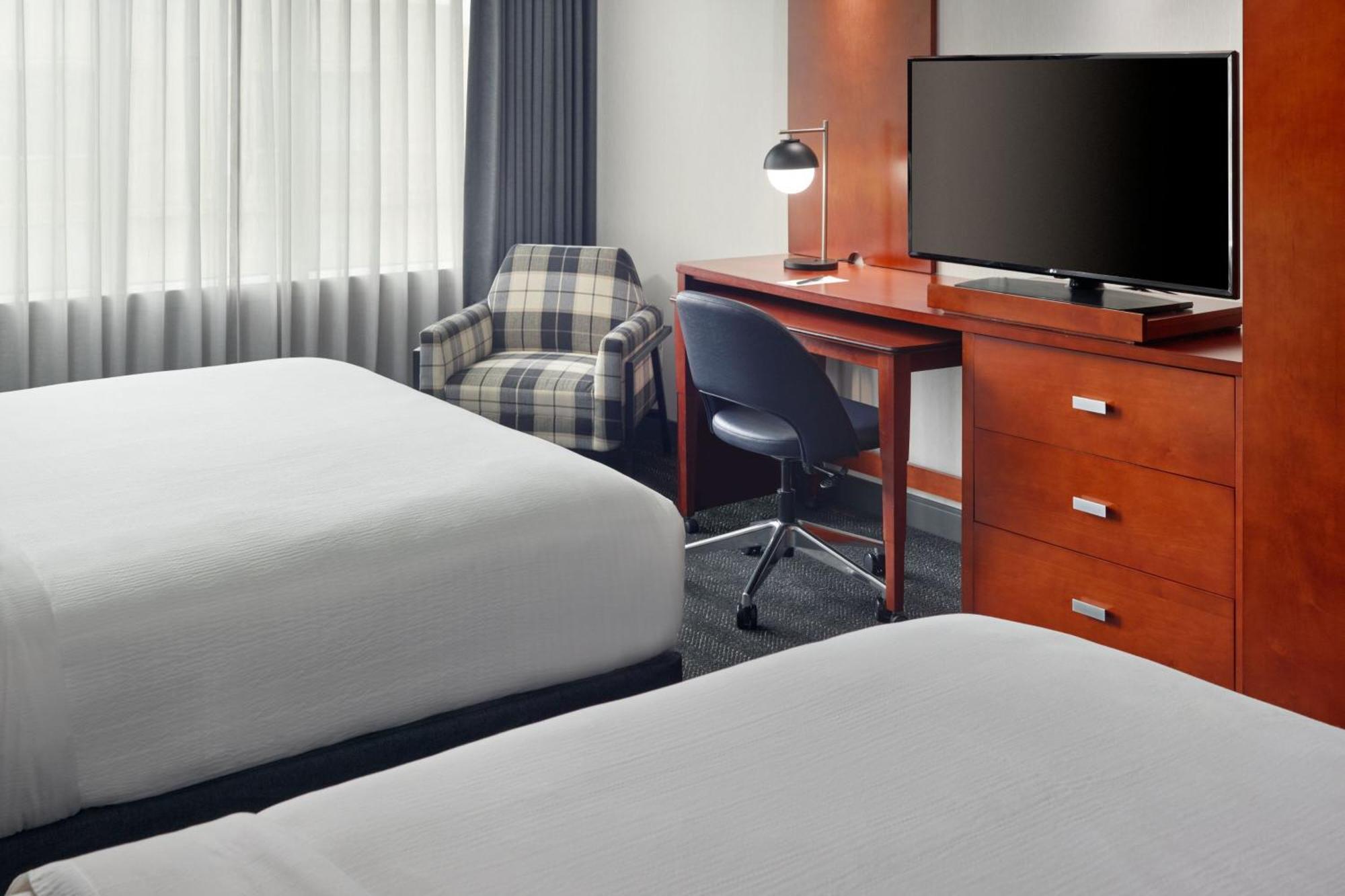 Hotel Courtyard By Marriott Washington, D.C./Foggy Bottom Zewnętrze zdjęcie