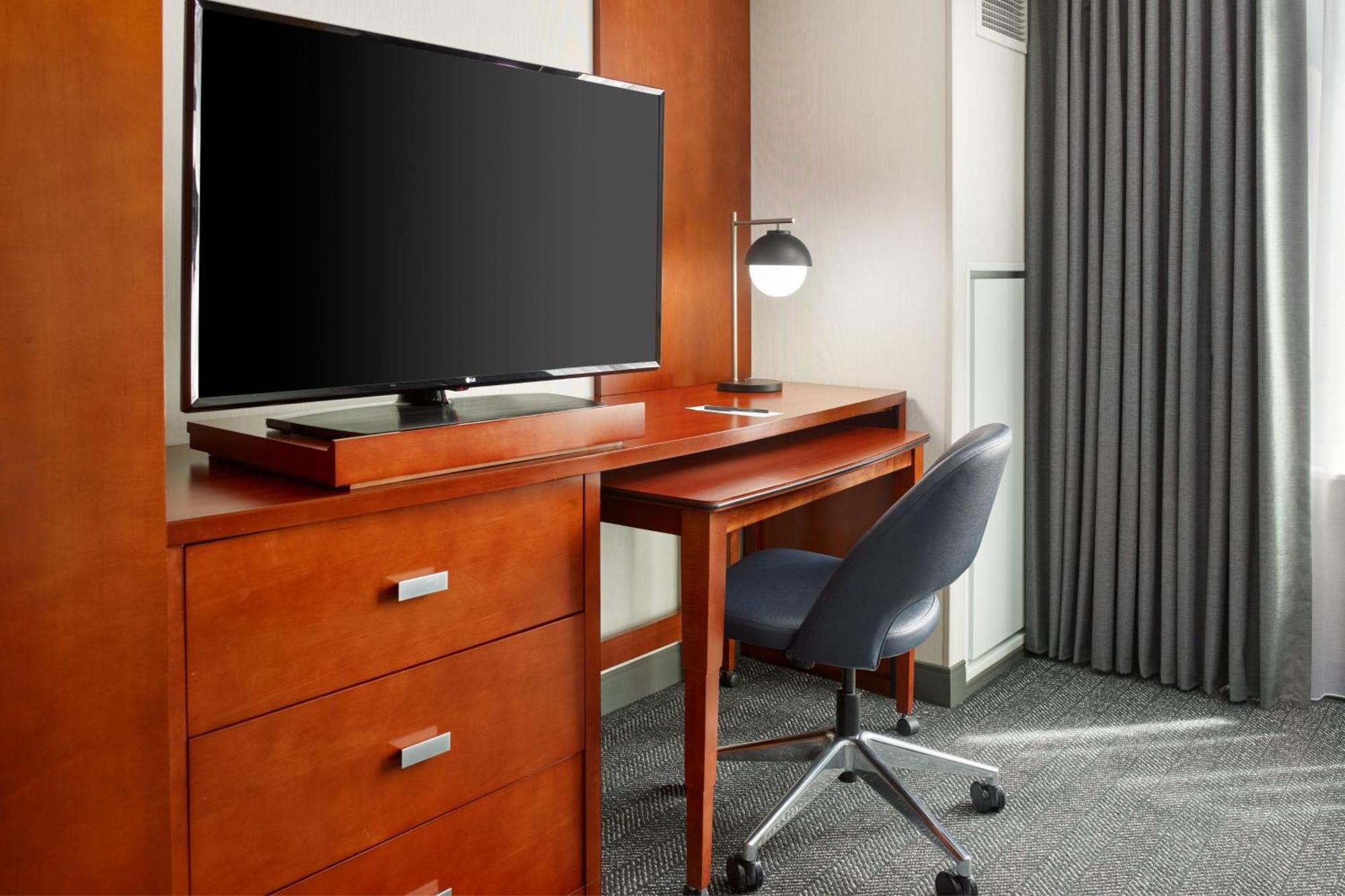 Hotel Courtyard By Marriott Washington, D.C./Foggy Bottom Zewnętrze zdjęcie