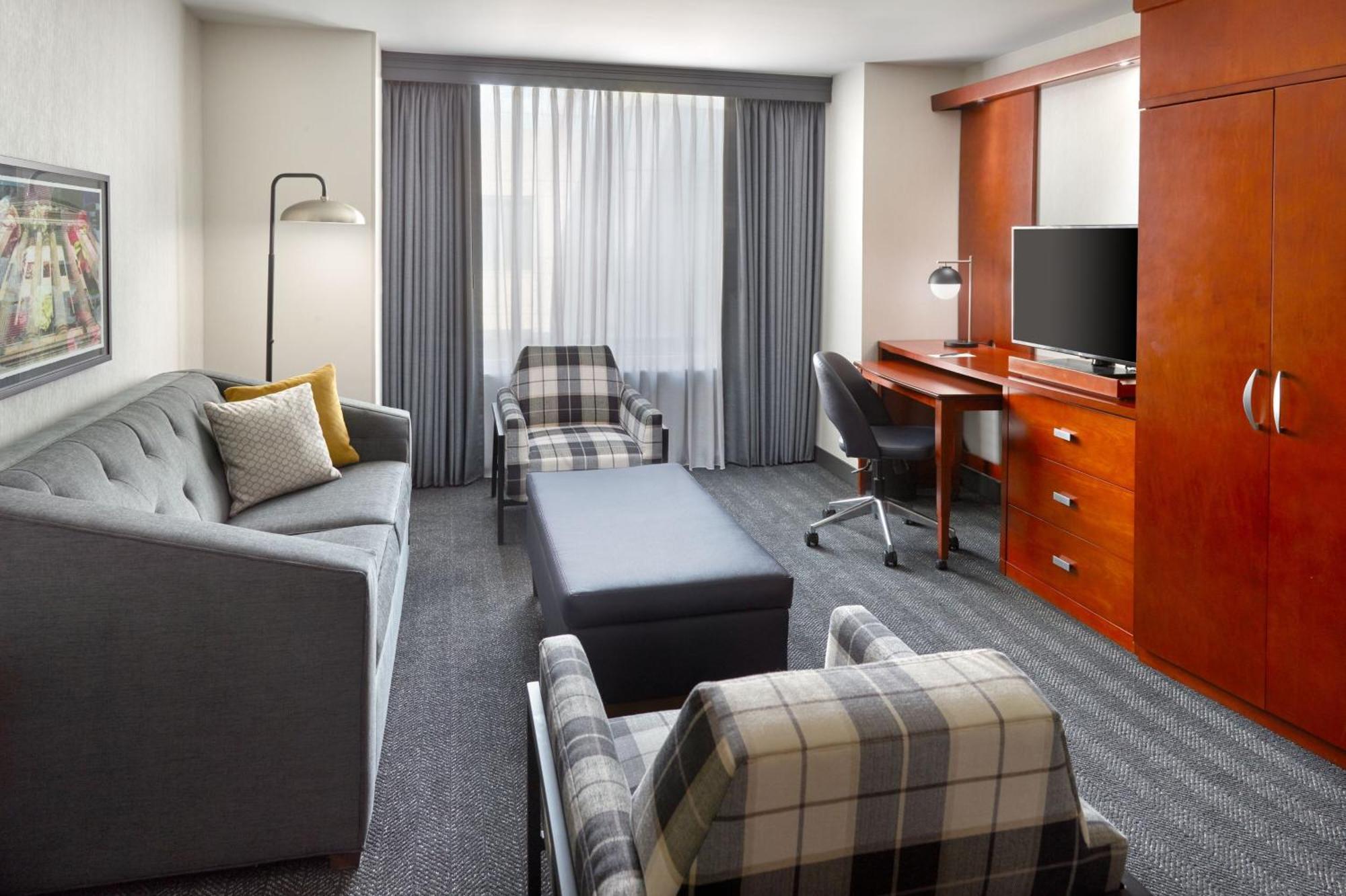Hotel Courtyard By Marriott Washington, D.C./Foggy Bottom Zewnętrze zdjęcie