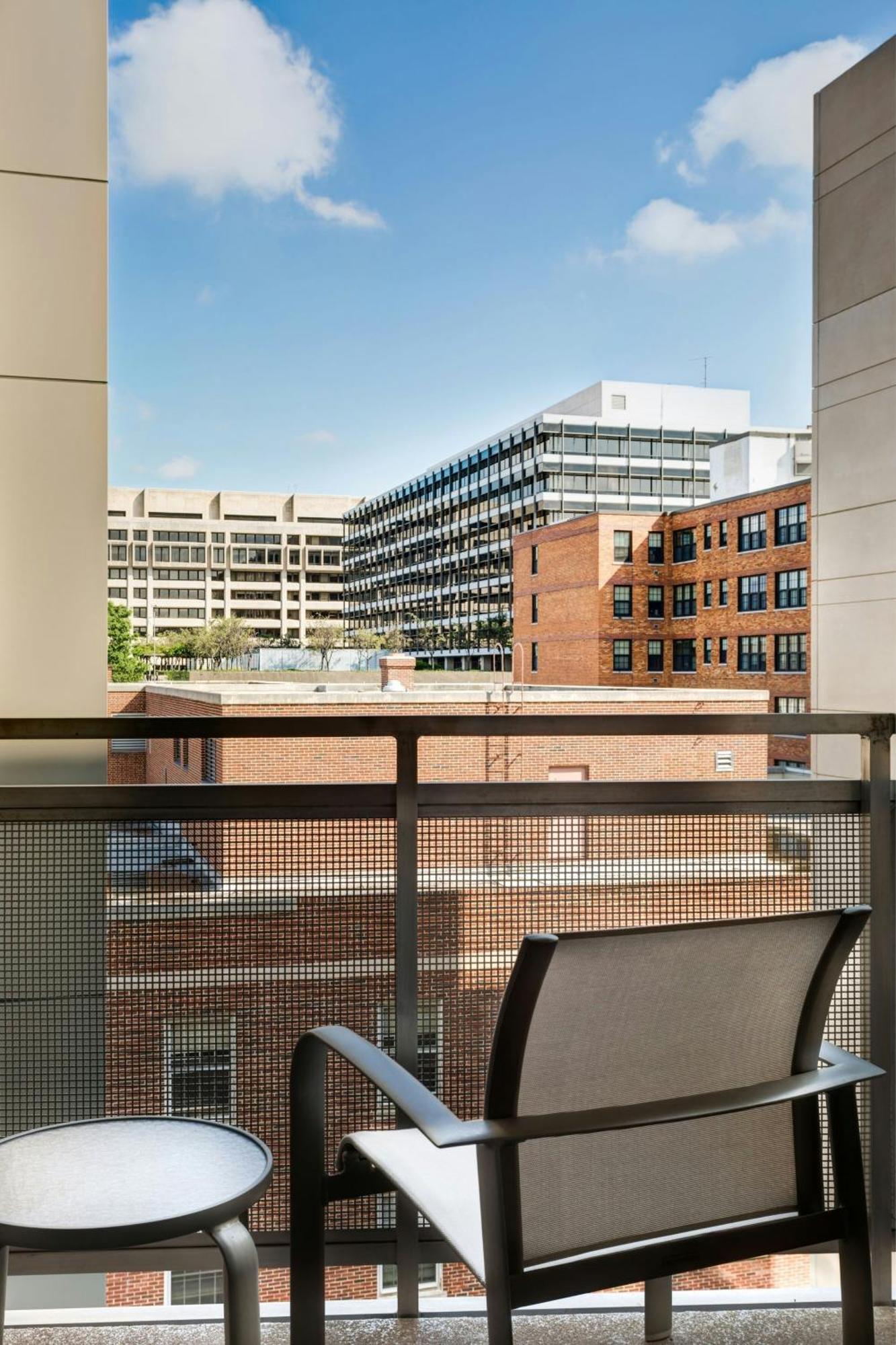 Hotel Courtyard By Marriott Washington, D.C./Foggy Bottom Zewnętrze zdjęcie