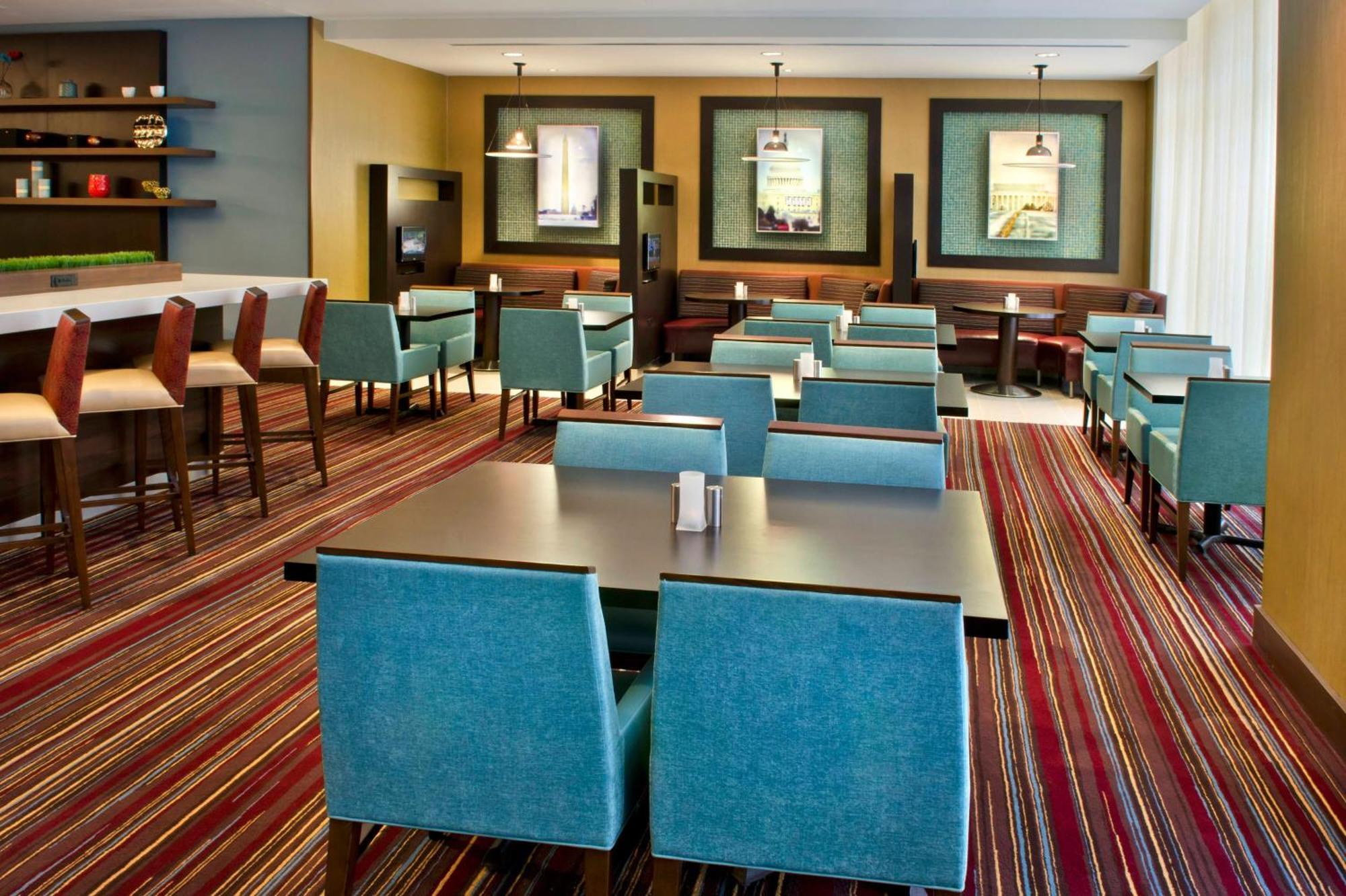 Hotel Courtyard By Marriott Washington, D.C./Foggy Bottom Zewnętrze zdjęcie