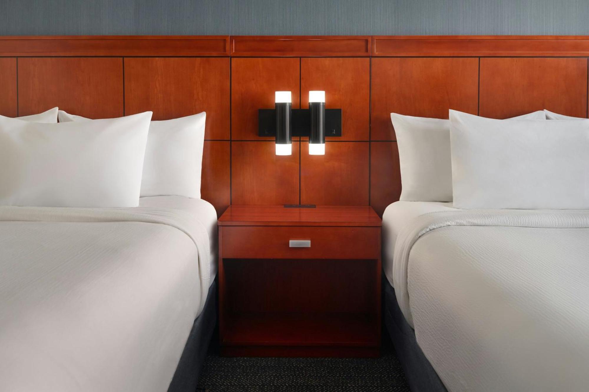 Hotel Courtyard By Marriott Washington, D.C./Foggy Bottom Zewnętrze zdjęcie